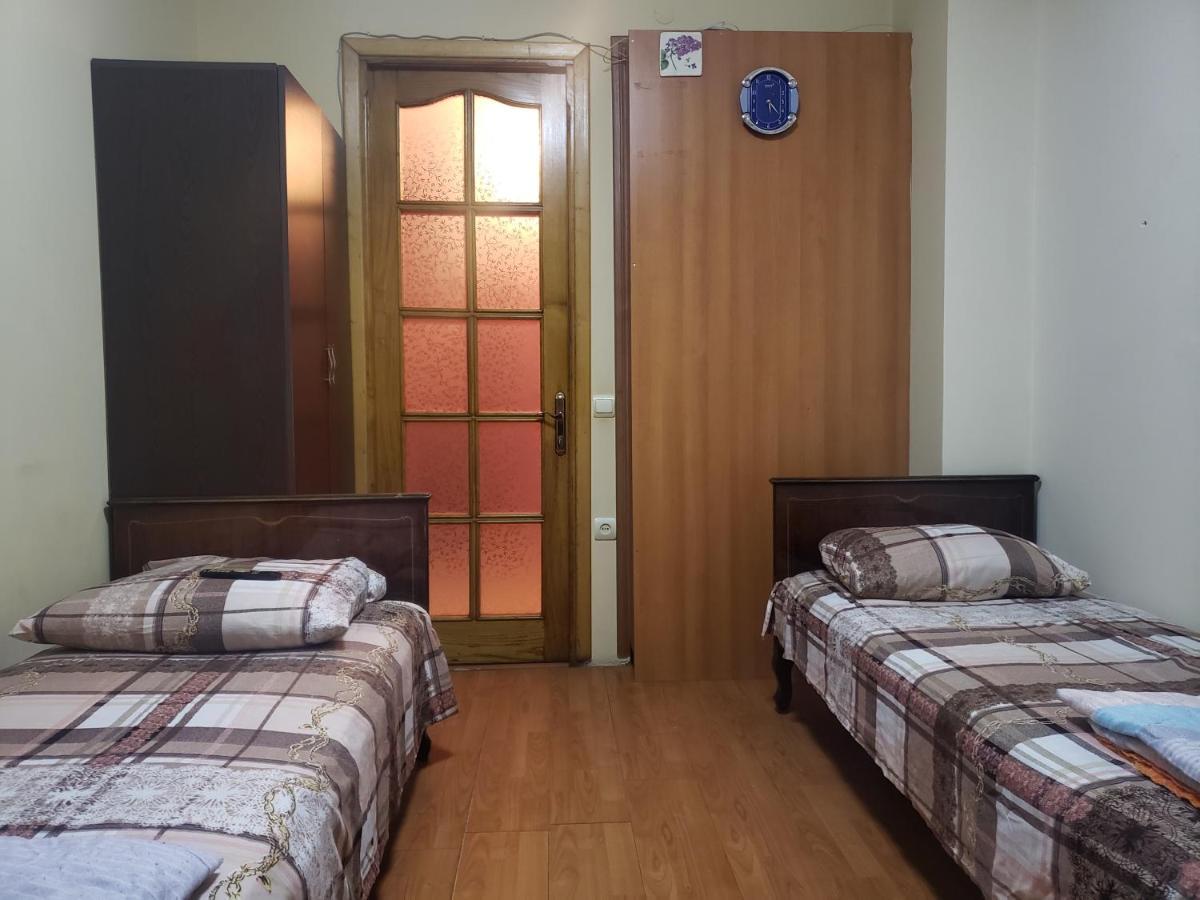Intercity Hostel Batumi Exterior foto